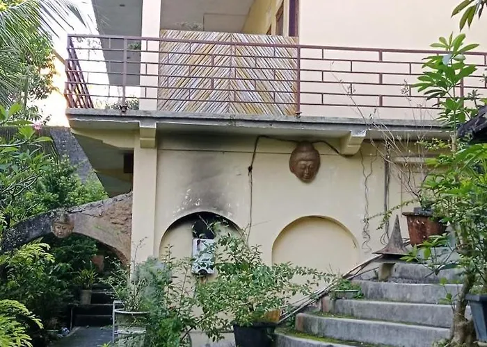 Madu Sentana House Guest house